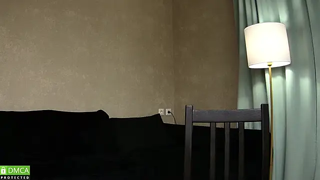 Kurt Stone1 online show from November 12, 2025, 7:40 pm