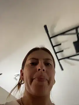 ROSE  15 online show from November 3, 2025, 8:01 pm