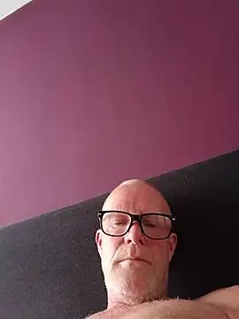 ClubbyEuphory online show from July 31, 2026, 7:08 am