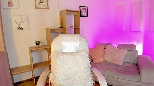 Antonnella 3 online show from September 14, 2025, 12:27 pm