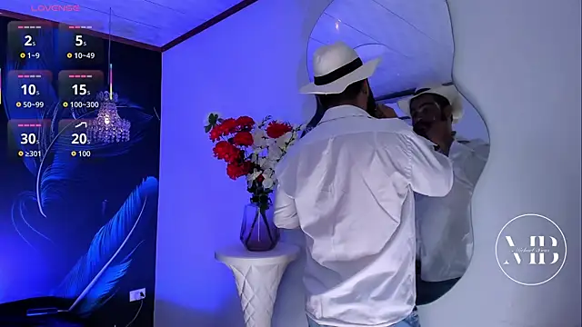 MichaelBear  online show from November 8, 2025, 1:25 pm