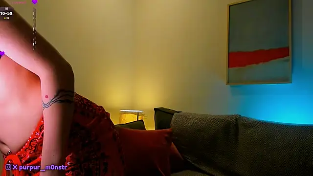 purpurmonstr online show from October 5, 2025, 7:37 pm