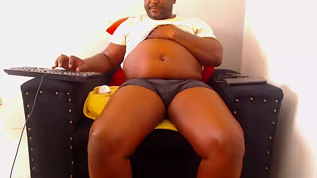 zuluboyxx online show from June 12, 2026, 7:28 am