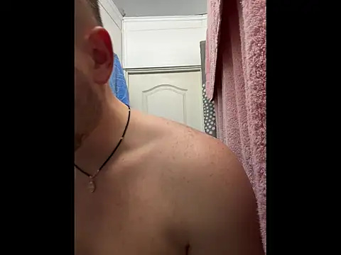 MartinBrandon online show from June 11, 2026, 12:32 am