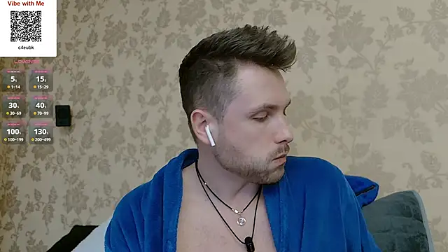 Snapshot of MartinBrandon chatting on March 21, 2026, 10:35 pm MartinBrandon online show from March 21, 2026, 10:35 pm