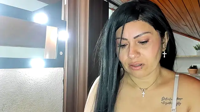 Tania mature online show from August 1, 2026, 6:50 pm