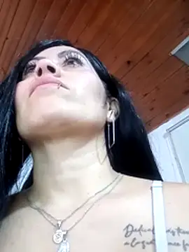 Tania mature online show from June 26, 2026, 5:41 pm