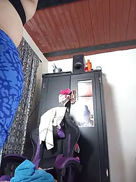 antonela ladiabla online show from March 3, 2025, 2:28 pm