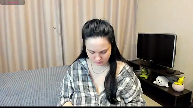 AlanaBrox online show from May 19, 2026, 9:22 pm