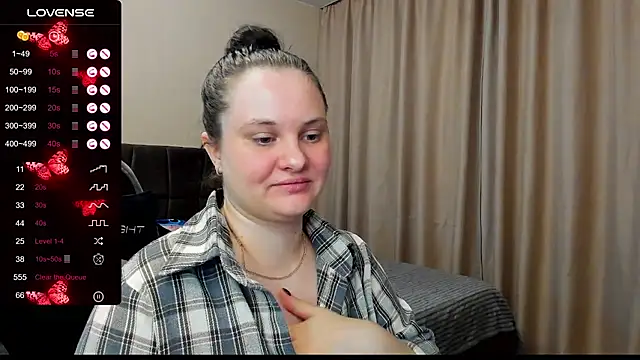 AlanaBrox online show from November 28, 2025, 11:38 pm