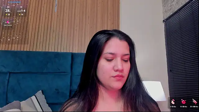 Snapshot of Kareena_chopra chatting on May 8, 2026, 12:09 pm Kareena chopra online show from May 8, 2026, 12:09 pm
