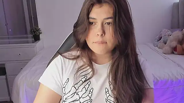 Alyaa s online show from March 22, 2025, 2:36 pm