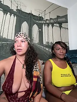 TilaTotti online show from February 18, 2025, 5:09 am