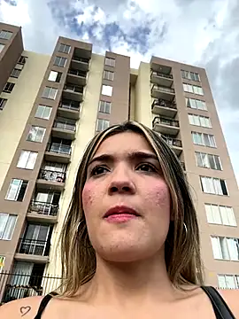 Snapshot of Sarita-candy chatting on December 21, 2025, 9:26 pm Sarita-candy online show from December 21, 2025, 9:26 pm