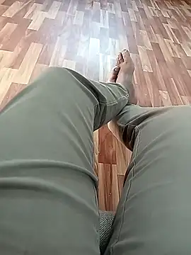 Stripkomal online show from March 3, 2026, 7:48 am