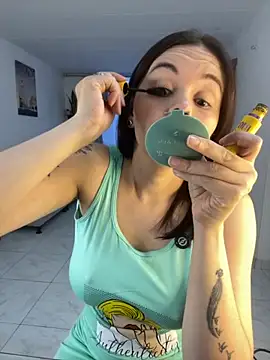 carolina16love online show from October 12, 2025, 10:33 pm