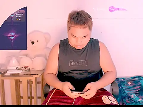 Snapshot of Hardking_69 chatting on March 20, 2026, 12:06 pm Hardking 69 online show from March 20, 2026, 12:06 pm