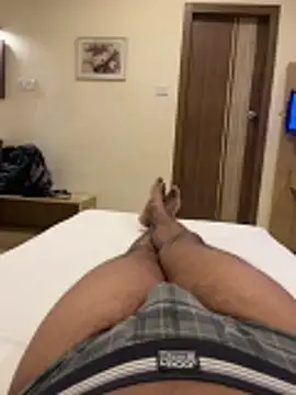 karthikchennai09 online show from May 12, 2026, 5:08 pm
