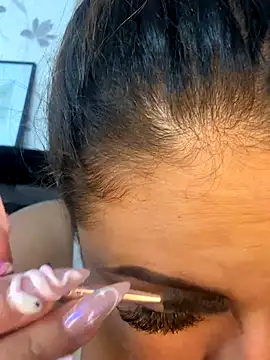 Emiily W online show from December 3, 2025, 10:25 am