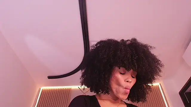 naia blessed online show from February 27, 2026, 7:14 pm