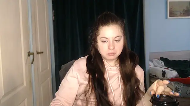 ryhhnnagold99 online show from February 18, 2026, 11:28 am