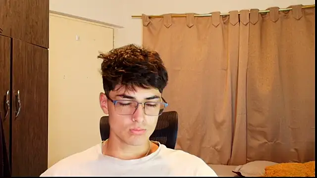 Snapshot of jimmy_class chatting on March 17, 2026, 2:53 pm jimmy class online show from March 17, 2026, 2:53 pm