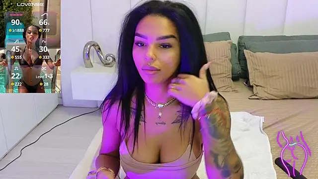 KimiBrown online show from March 7, 2025, 10:02 am