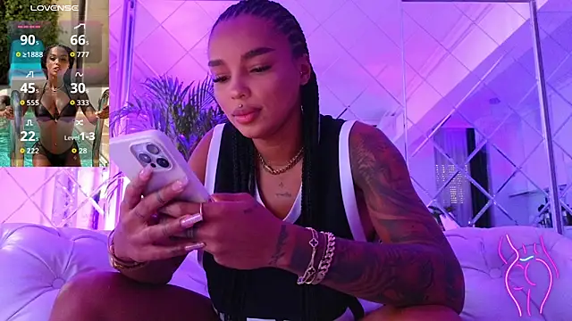 KimiBrown online show from September 25, 2025, 10:10 am