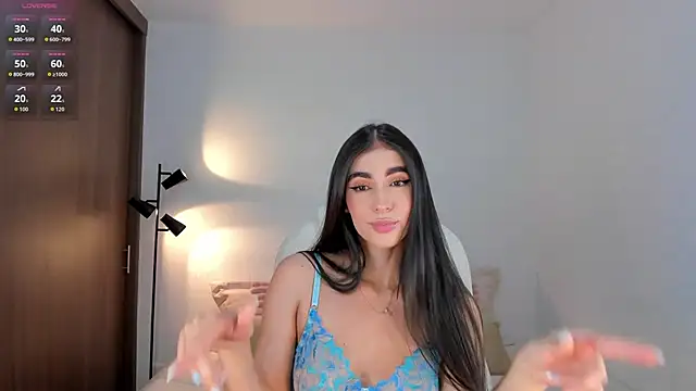 RebeccaBaxter online show from March 13, 2026, 2:05 am