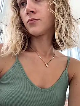 Feral berry 8133 online show from September 20, 2025, 11:15 am