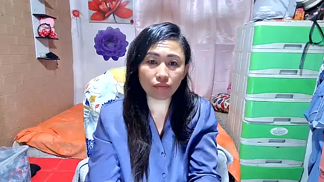 Snapshot of M_e_c_e_l chatting on June 1, 2026, 9:47 pm M e c e l online show from June 1, 2026, 9:47 pm