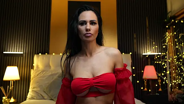 Lorettelorena online show from June 16, 2026, 4:12 am