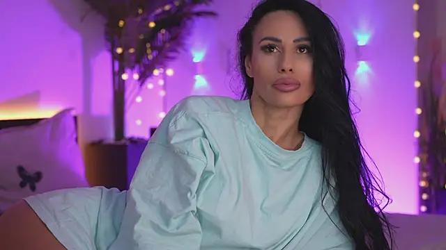 Snapshot of Lorettelorena chatting on March 21, 2026, 8:30 am Lorettelorena online show from March 21, 2026, 8:30 am