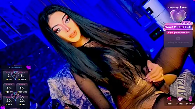 Snapshot of Thalia_Cambridge chatting on July 9, 2026, 12:33 am Thalia Cambridge online show from July 9, 2026, 12:33 am