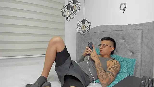 Snapshot of SIXXTOLOVE18 chatting on March 5, 2026, 5:26 am SIXXTOLOVE18 online show from March 5, 2026, 5:26 am