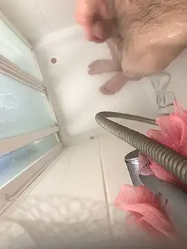 Dani el82xh online show from December 6, 2024, 6:33 pm