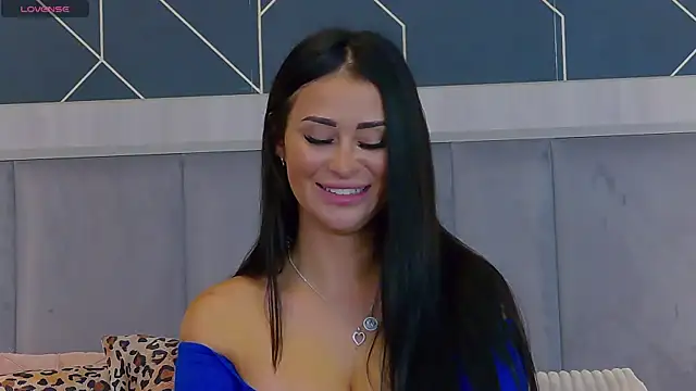 EmyLaveau online show from September 9, 2025, 5:17 am