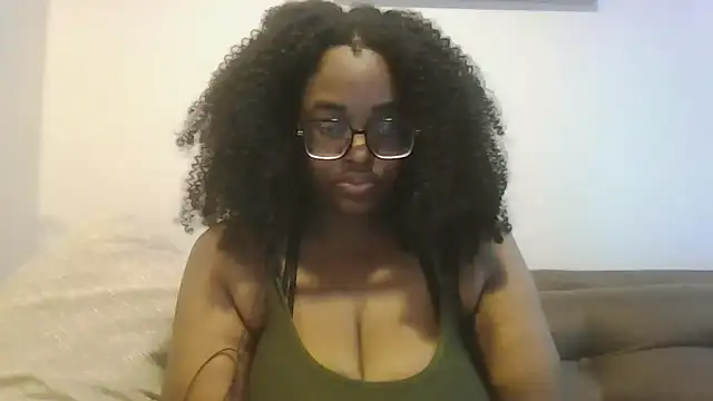 MissCC99 online show from April 11, 2026, 4:21 pm