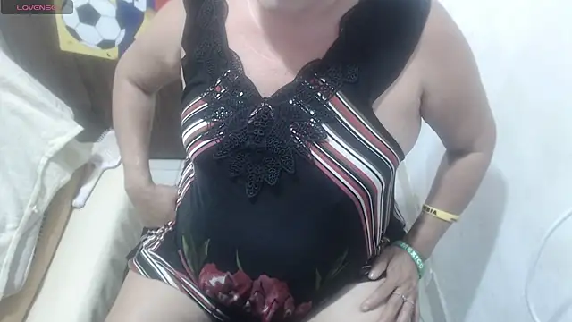 Snapshot of selenax2023 chatting on July 6, 2026, 12:17 am selenax2023 online show from July 6, 2026, 12:17 am