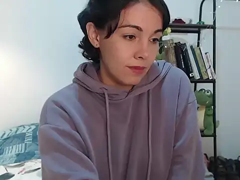 camii 7 online show from March 1, 2025, 4:26 am