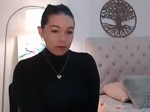 camii 7 online show from November 28, 2025, 11:27 pm