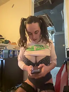 jessixo online show from March 26, 2026, 4:00 am