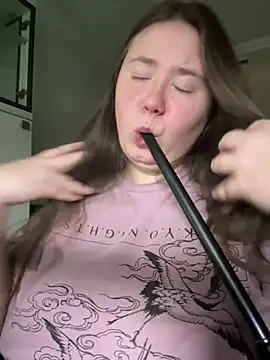 Snapshot of remirann_ chatting on January 23, 2025, 5:42 pm remirann online show from January 23, 2025, 5:42 pm