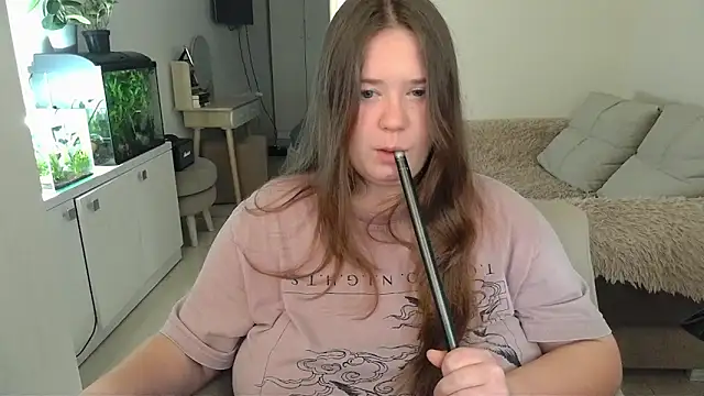 Snapshot of remirann_ chatting on March 14, 2025, 1:13 pm remirann online show from March 14, 2025, 1:13 pm