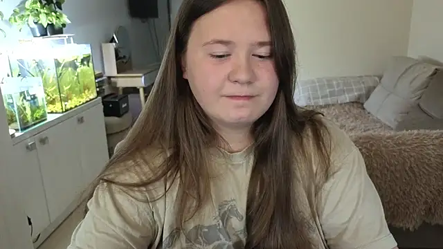 Snapshot of remirann_ chatting on September 29, 2025, 12:11 pm remirann online show from September 29, 2025, 12:11 pm