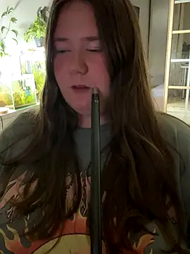 Snapshot of remirann_ chatting on September 22, 2025, 5:08 pm remirann online show from September 22, 2025, 5:08 pm