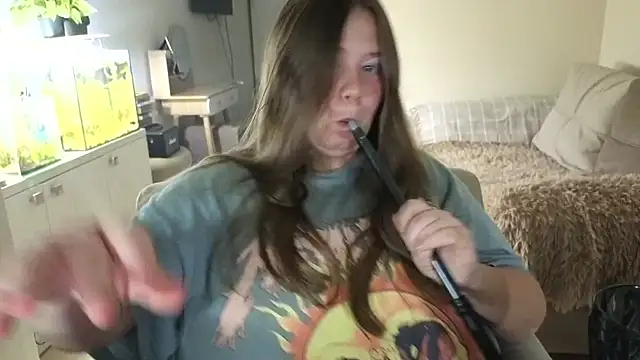 Snapshot of remirann_ chatting on September 20, 2025, 5:29 pm remirann online show from September 20, 2025, 5:29 pm