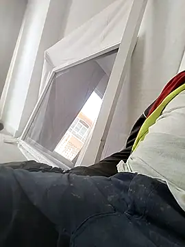 juandi21cm online show from December 16, 2025, 10:30 am