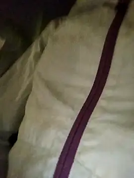 juandi21cm online show from October 15, 2025, 5:06 am