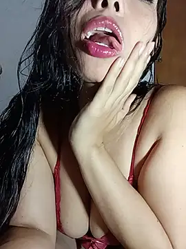 Melanymartinez105 online show from June 21, 2026, 2:39 am
